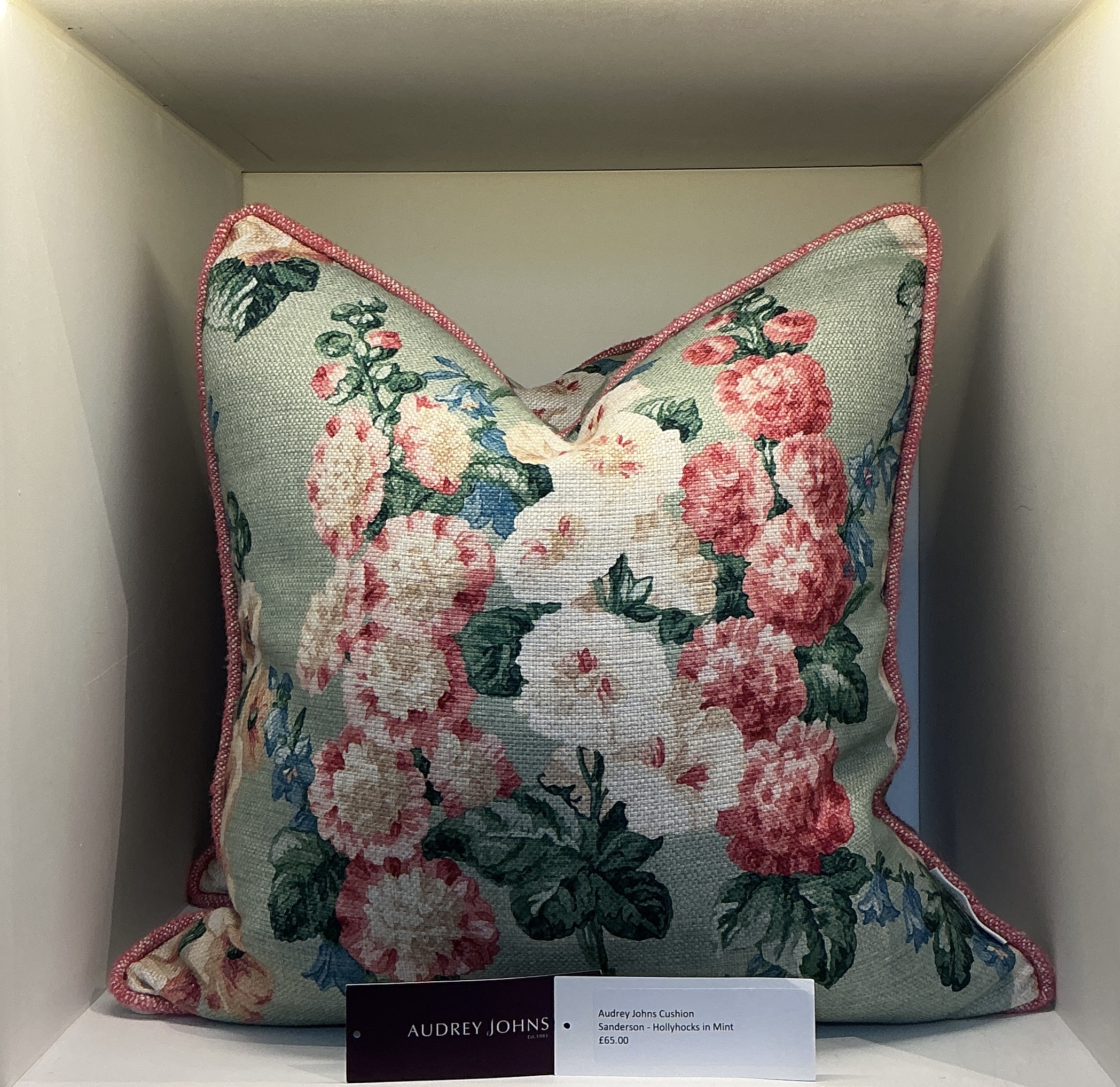 designer cushion | home furnishing | decorative cushions